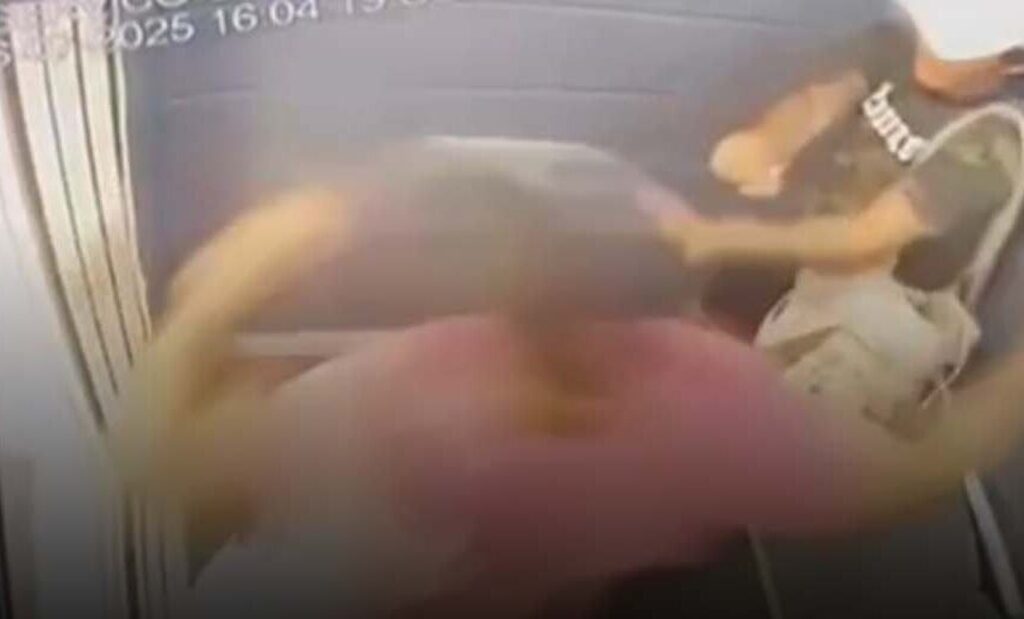 título imagem VÍDEO: Jovem agredida com mais de 60 socos pelo namorado se pronuncia nas redes sociais