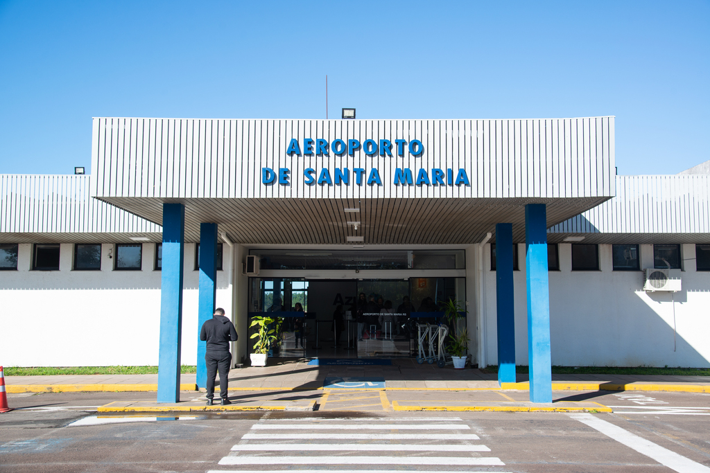 Santa Maria deixará de ter ligação aérea com o centro do país a partir desta sexta-feira Santa Maria deixará de ter ligação aérea com o centro do país a partir desta sexta-feira
