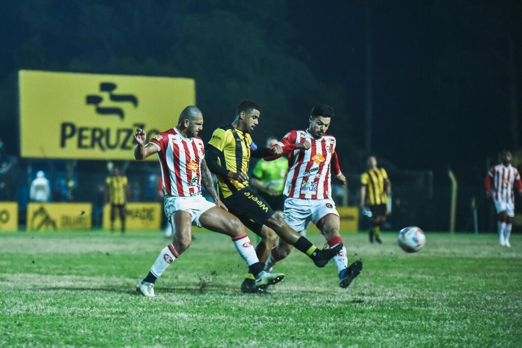 Inter-SM segura empate com Bagé e leva decisão das quartas da Divisão de Acesso para a Baixada