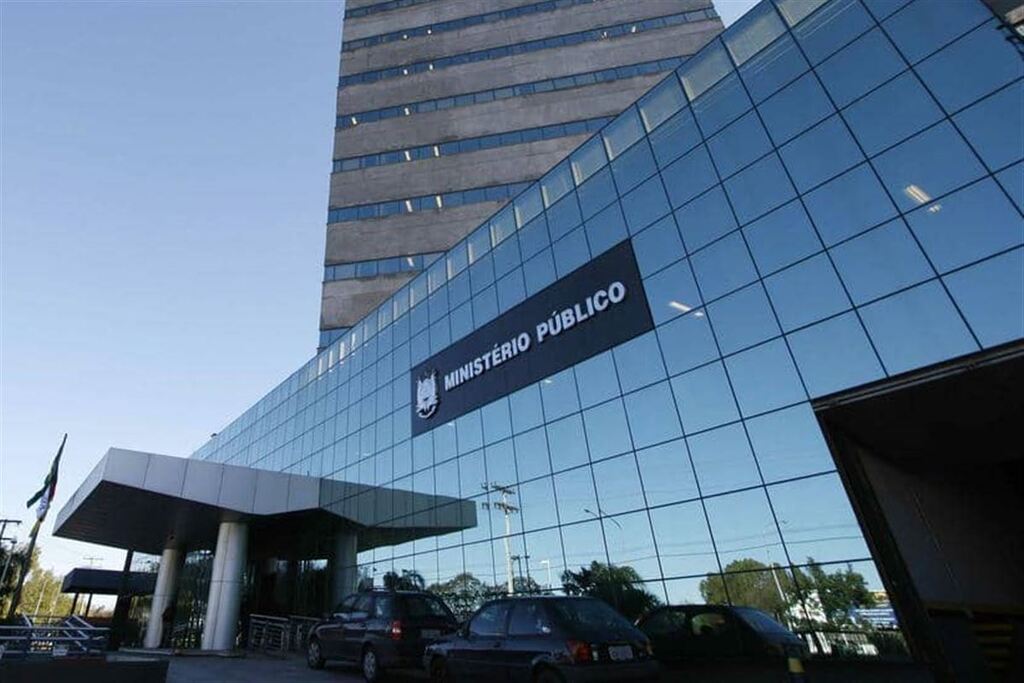 Professor particular que abusou sexualmente de menores em São Luiz Gonzaga é condenado a 70 anos de prisão Professor particular que abusou sexualmente de menores em São Luiz Gonzaga é condenado a 70 anos de prisão