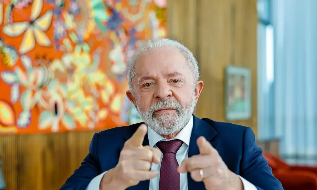 Em nota, Lula se manifesta sobre confirmação da taxa de 50% a produtos brasileiros por Donald Trump