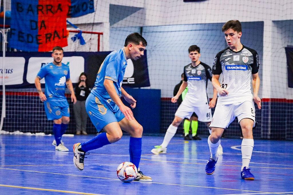 UFSM Futsal recebe SER Alvorada no último jogo em casa pela primeira fase da Série Ouro