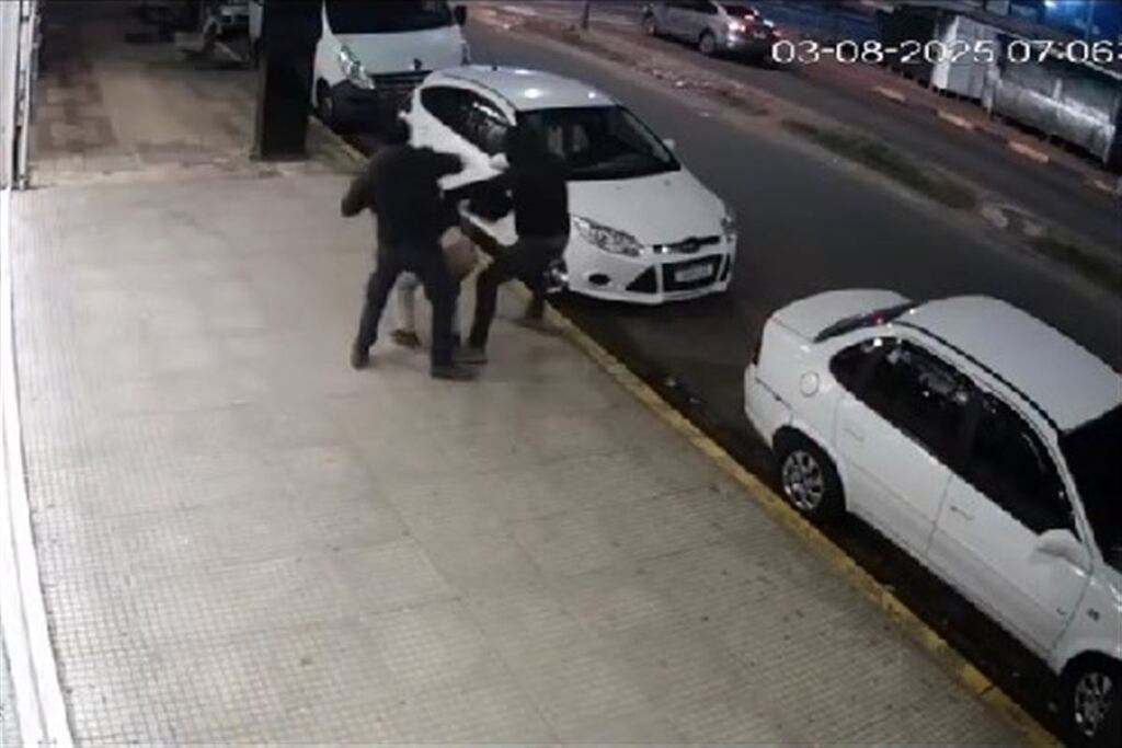 VÍDEO: Turista brasileira é assaltada em Rivera e ladrões levam R$ 15 mil