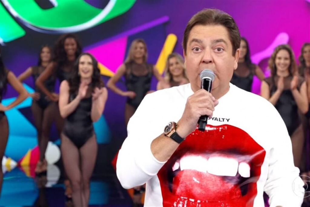 Aos 75 anos, Faustão é internado em São Paulo