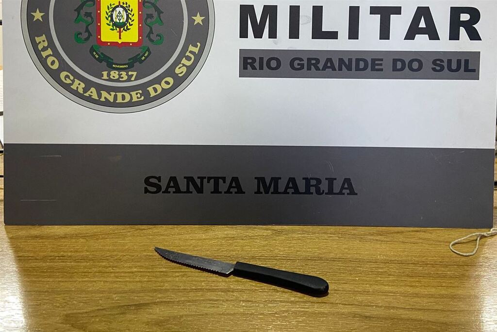 Homem usa faca de cozinha para esfaquear atual companheiro da ex-esposa em Santa Maria