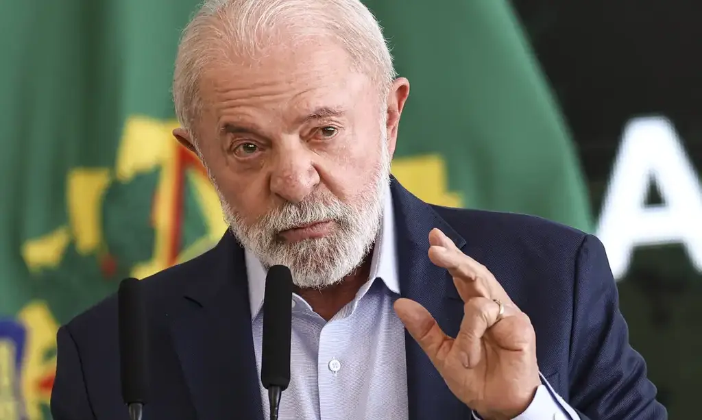 título imagem Lula finaliza plano aos setores afetados por tarifaço de Trump; divulgação deve ocorrer na terça