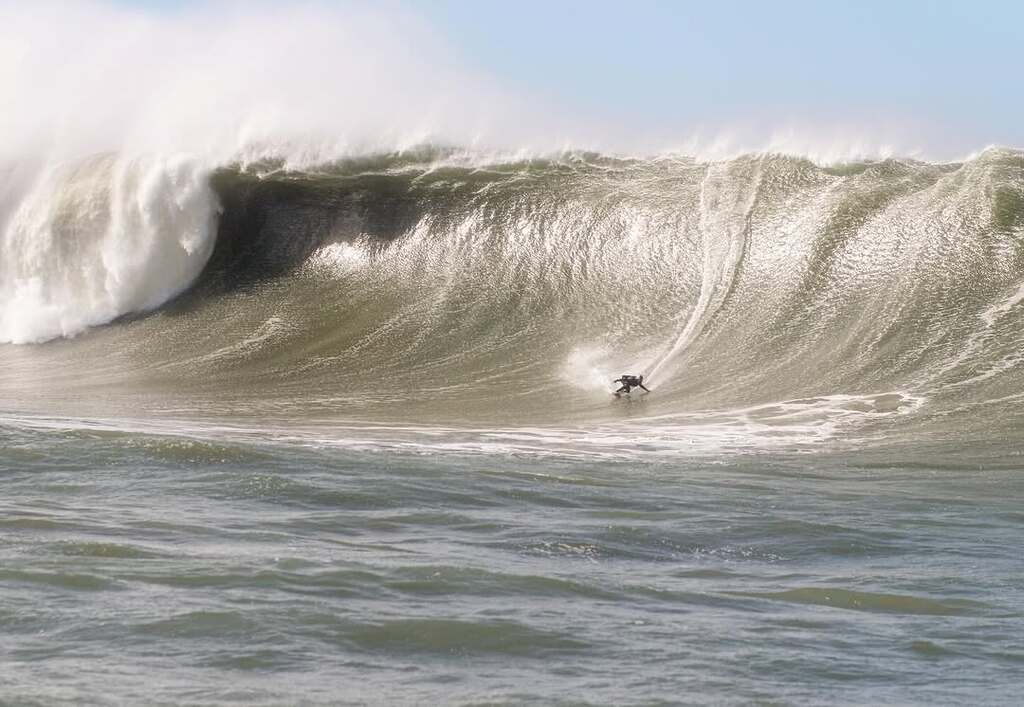 Influenciada por ciclone, maior onda já surfada no Brasil pode ter sido registrada em Santa Catarina