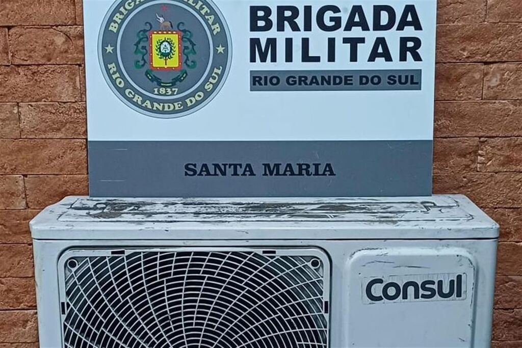 Ar-condicionado é furtado no centro de Santa Maria e dupla é presa pela Brigada Militar