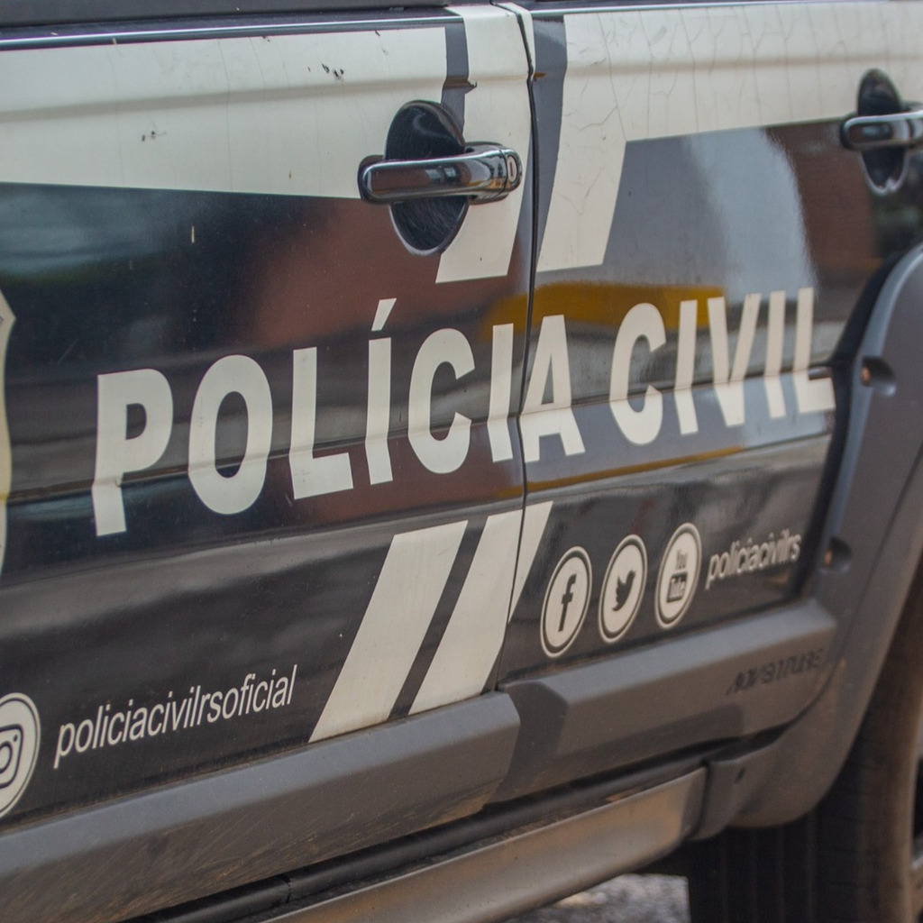 título imagem Treinador de futebol é preso por suspeita de violência sexual em São Luiz Gonzaga