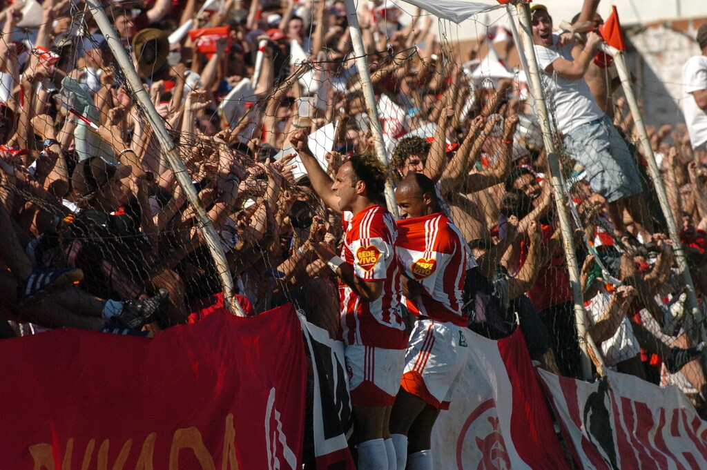 Foto: Charles Guerra/Arquivo Diário - Ex-atacante (a frente) esteve presente no time que conquistou o acesso em 2007