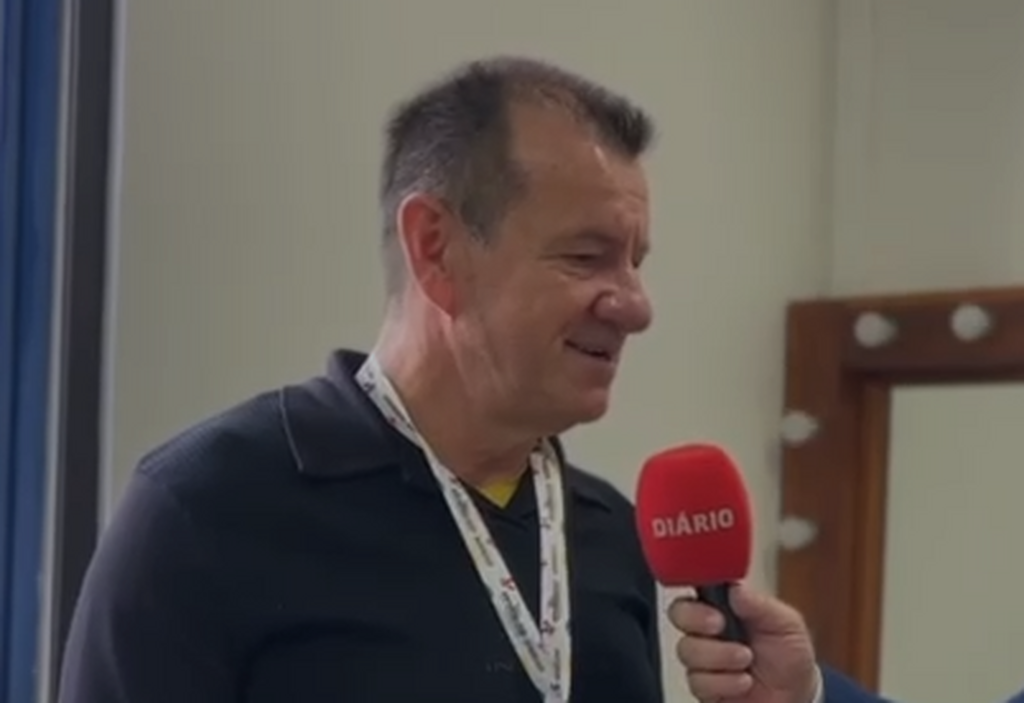 título imagem VÍDEO: Dunga parabeniza Inter-SM por retorno à elite do Gauchão