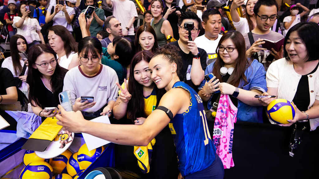 Em busca de título inédito, Brasil estreia no Mundial de vôlei feminino nesta sexta