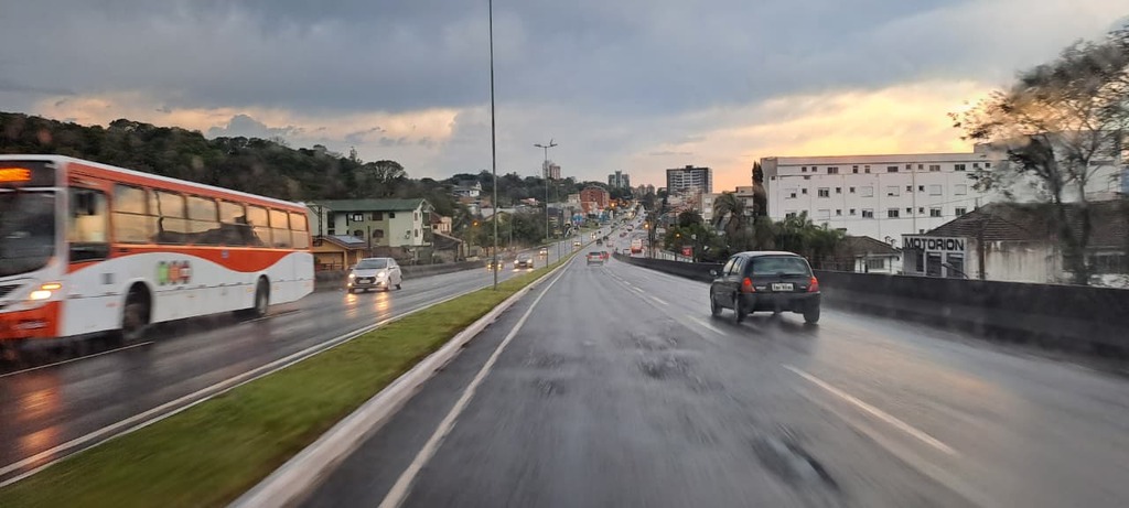 Santa Maria poderá registrar granizo novamente nesta sexta-feira; previsão aponta mais instabilidade e queda brusca nas temperaturas