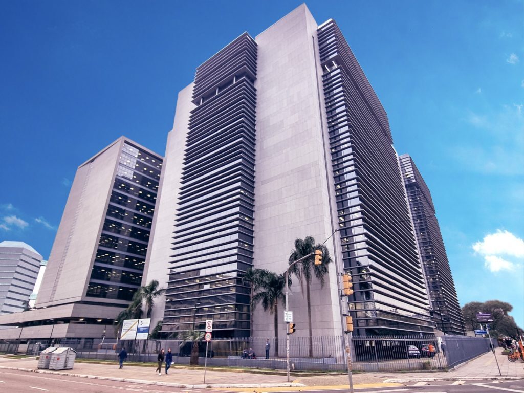 título imagem TJRS abre concurso com salários de até R$ 9,2 mil e provas em Santa Maria