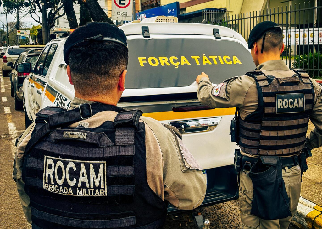 Homem com mandado de prisão é detido pela Brigada Militar no centro de Santa Maria