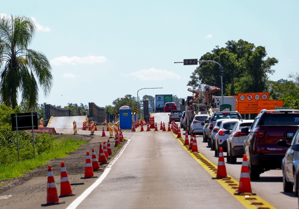 VÍDEO: Após 16 meses de espera, obra da ponte da RSC-287 deve começar, com presença do governador Leite