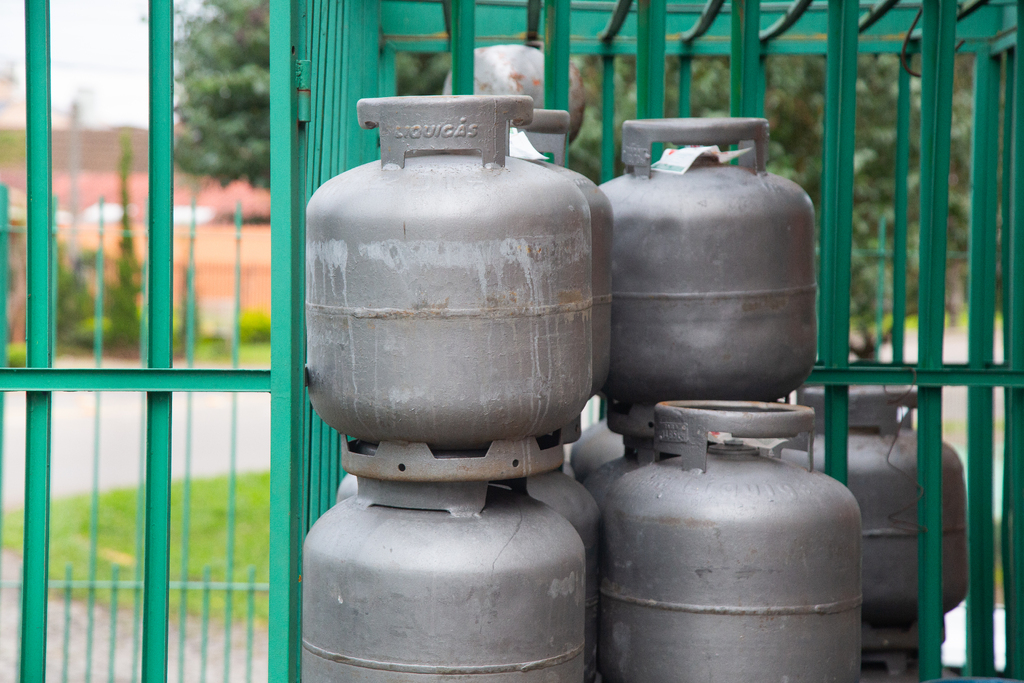 Gás gratuito: programa para baixa renda será lançado semana que vem