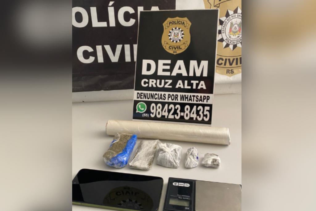 título imagem Polícia Civil de Cruz Alta apreende drogas em endereços de suspeito investigado por violência doméstica