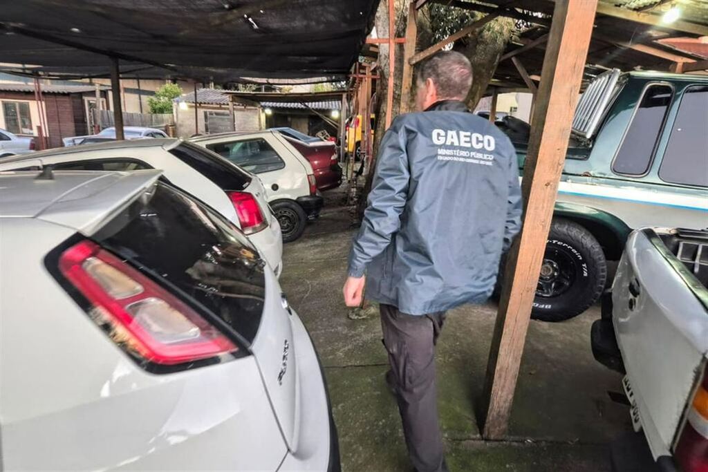 título imagem Operação em São Gabriel investiga facção que lavava dinheiro com sorteios falsos de veículos