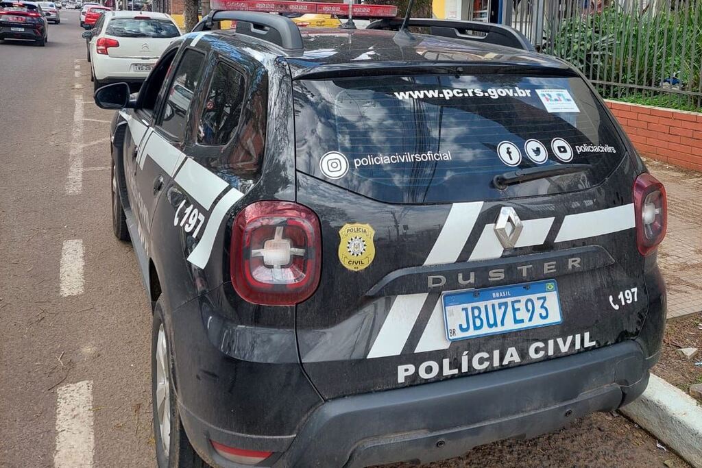 Polícia Civil prende homem de 46 anos por violência doméstica em Santa Maria