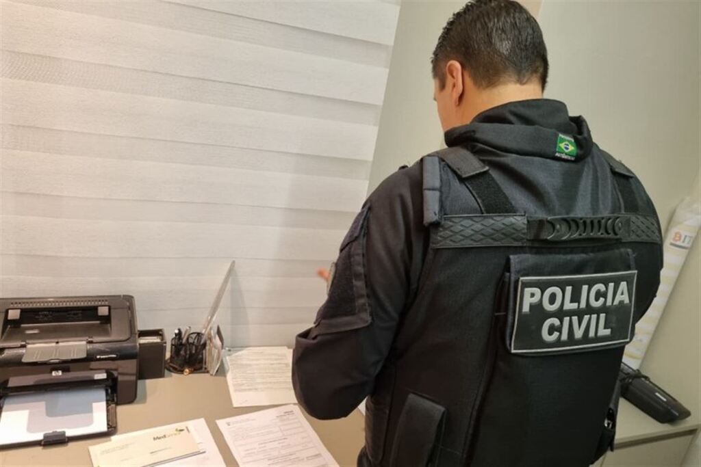 Polícia Civil desarticula esquema milionário de fraude em planos de saúde; Mandados de prisão foram cumpridos em cinco estados