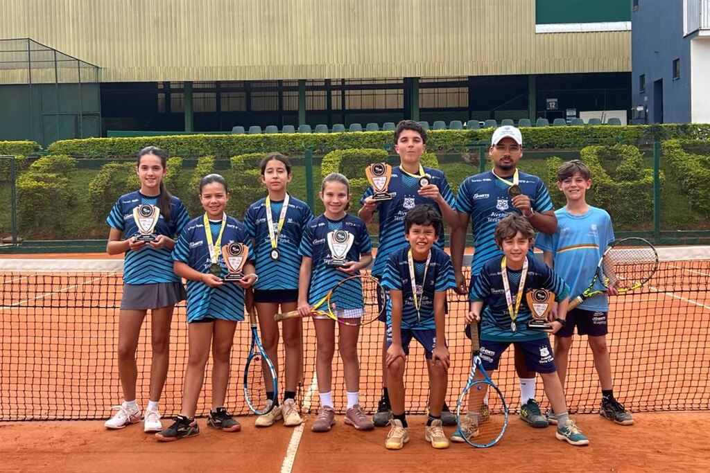 Foto: Viviane Campos (ATC) - Competidores do Avenida Tênis Clube foram destaque em torneio que reuniu mais de 250 participantes