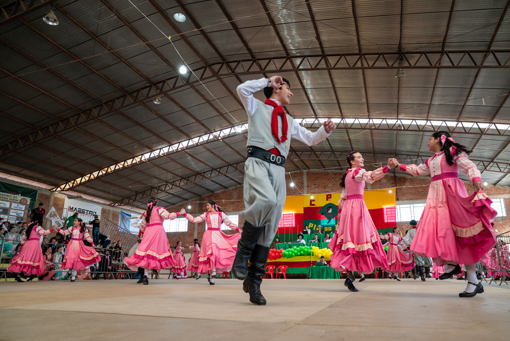 Foto: Vinicius Becker (Diário) - Na foto, o CFTG Farroupilha de São Borja, que subiu ao palco na primeira etapa do evento, realizado no último fim de semana