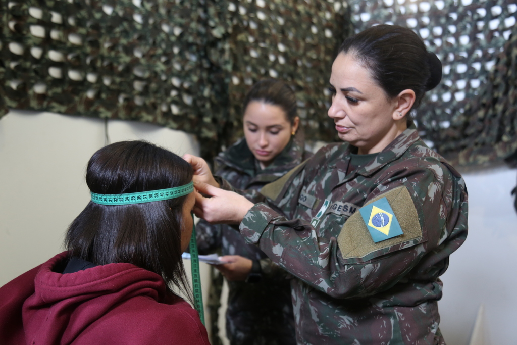 título imagem Processo seletivo para meninas que se alistaram no Exército ocorre em Santa Maria