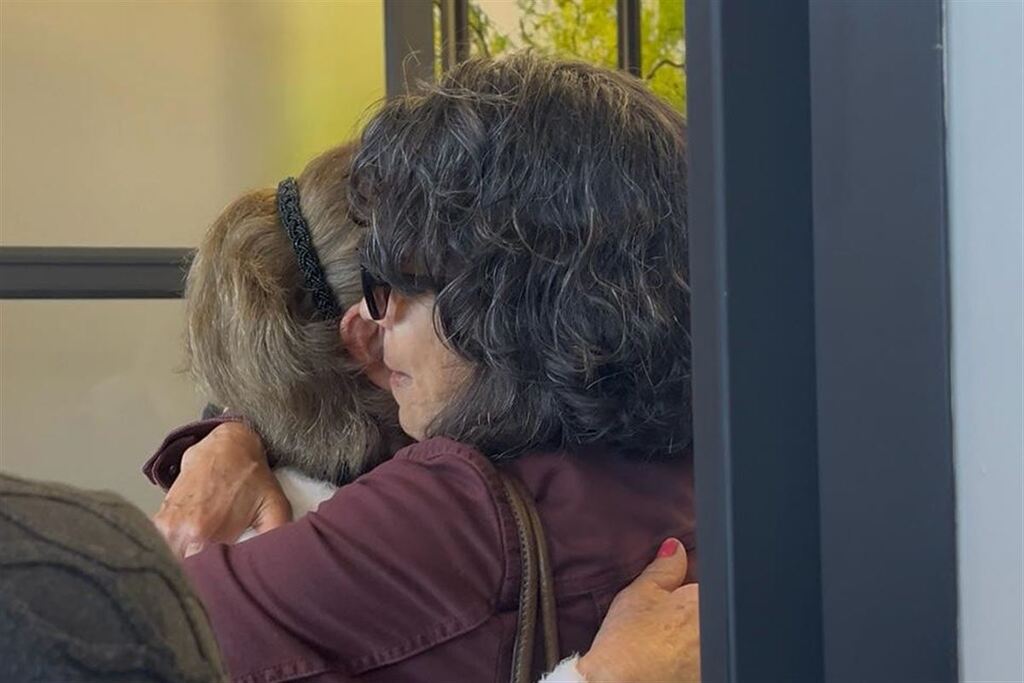 Foto: Vitor Zuccolo - Emocionados, familiares se despediram de Valter