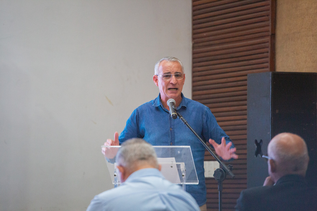 título imagem Ex-prefeito de Santa Maria se envolve em acidente de trânsito em Porto Alegre