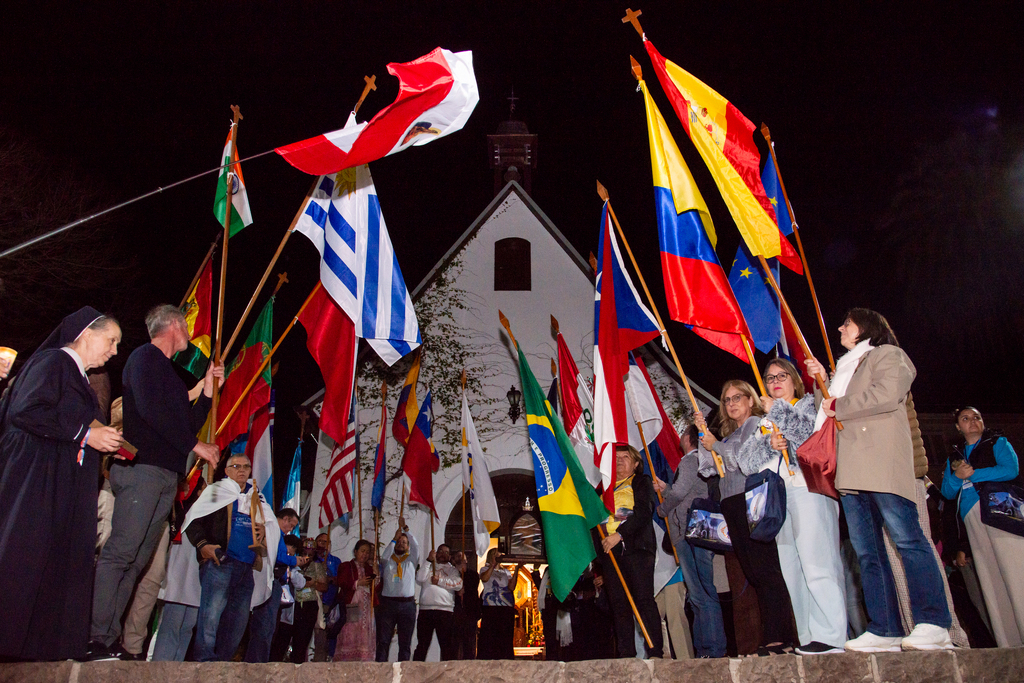 título imagem VÍDEO: Como a missão do diácono  Pozzobon impactou fiéis em mais de 100 países