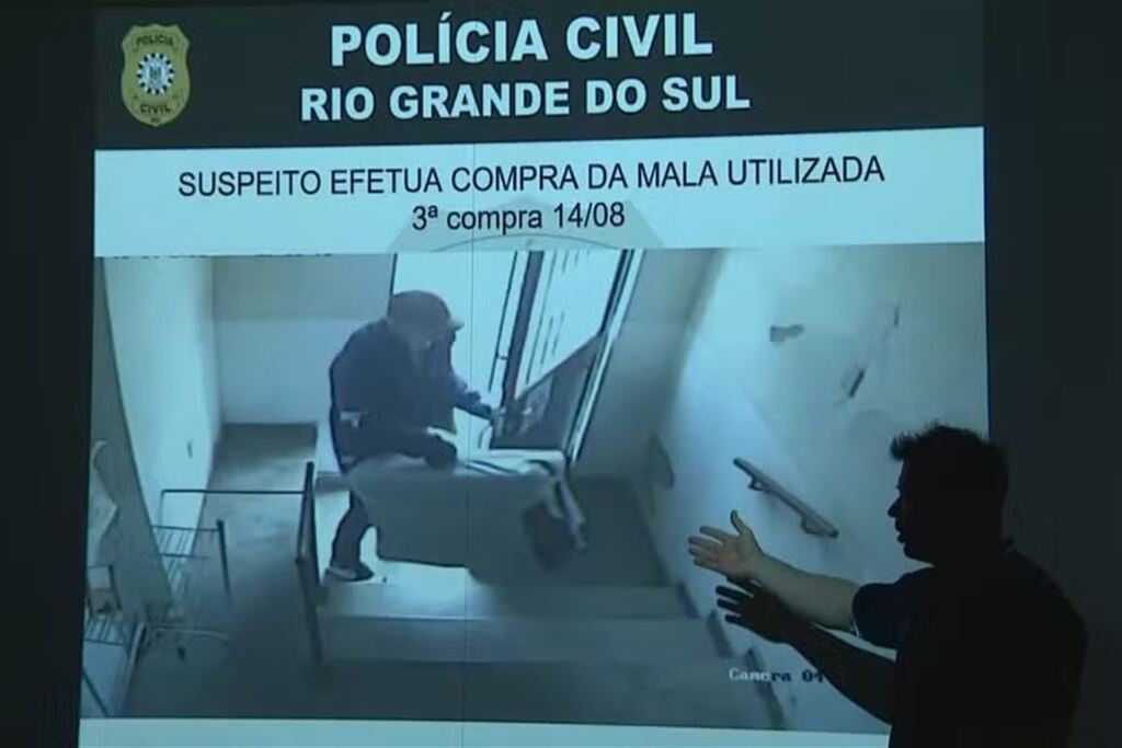 título imagem Homem que esquartejou mulher guardou corpo em geladeira antes de abandonar parte em mala na Rodoviária de Porto Alegre