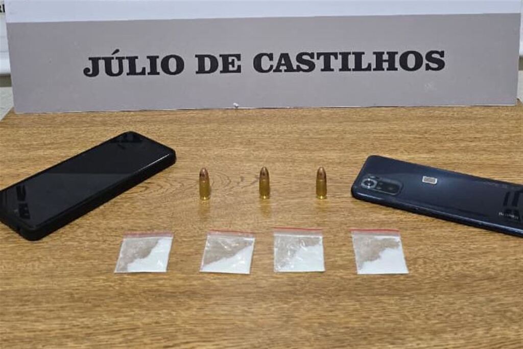 título imagem Homem é preso por tráfico de drogas e porte ilegal de munições em Júlio de Castilhos