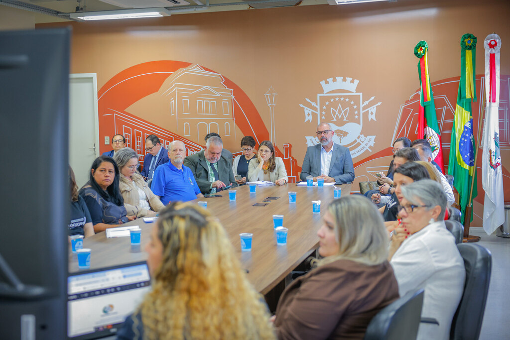 Prefeitura apresenta a categorias cenários da Previdência com aumento de idade e de contribuição