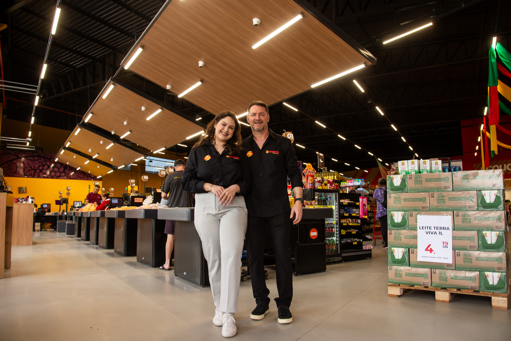 título imagem Laços de sangue e de gestão: pai e filha de Santa Maria assumem cargos na Associação Gaúcha de Supermercados