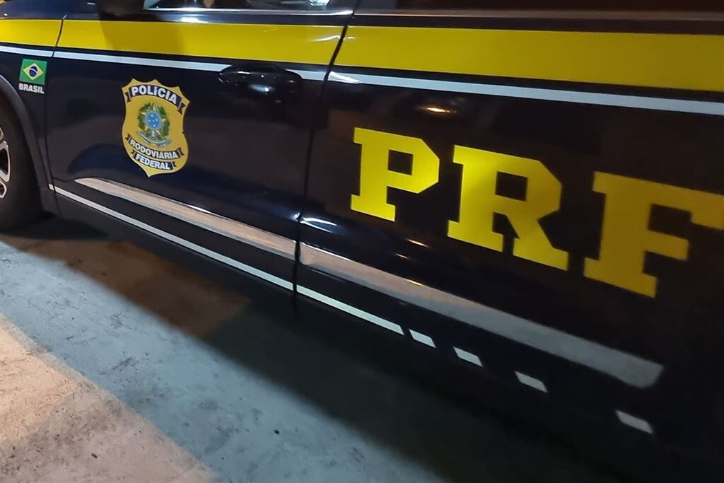 Duas pessoas ficam gravemente feridas após colisão frontal na BR-158, em Santa Maria