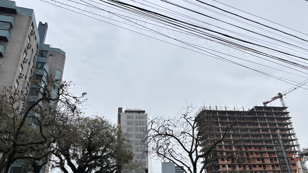 Instabilidade marca o 20 de setembro e frente fria deve trazer temporais ao RS ainda neste sábado