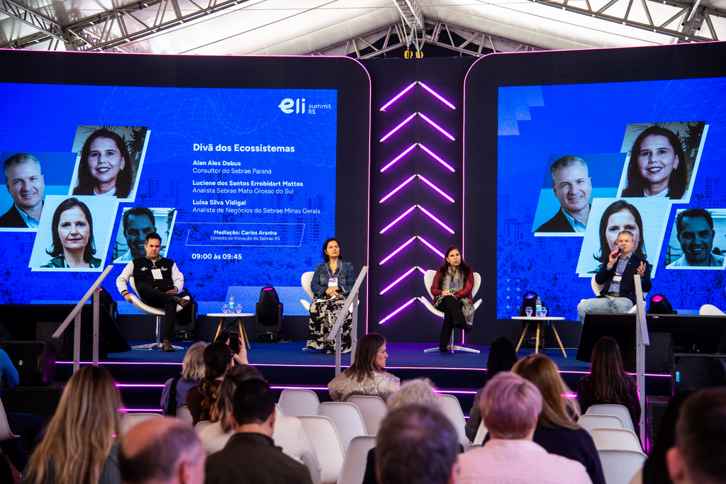 Fotos: Vinicius Becker (Diário) - Evento ocorre na Gare.