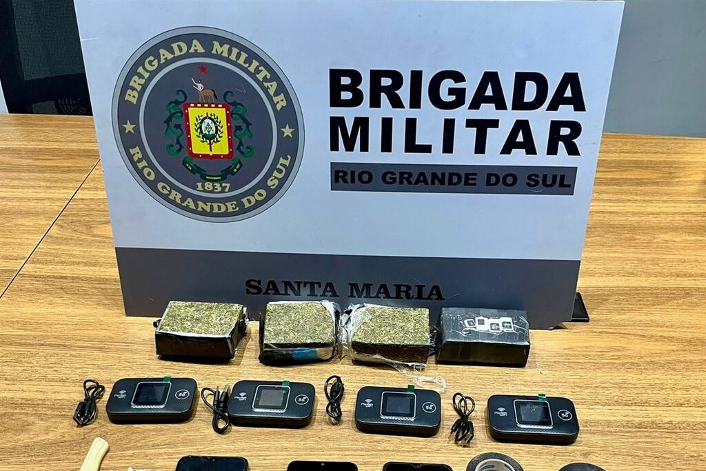 Dois jovens são presos por tráfico de drogas em São Sepé
