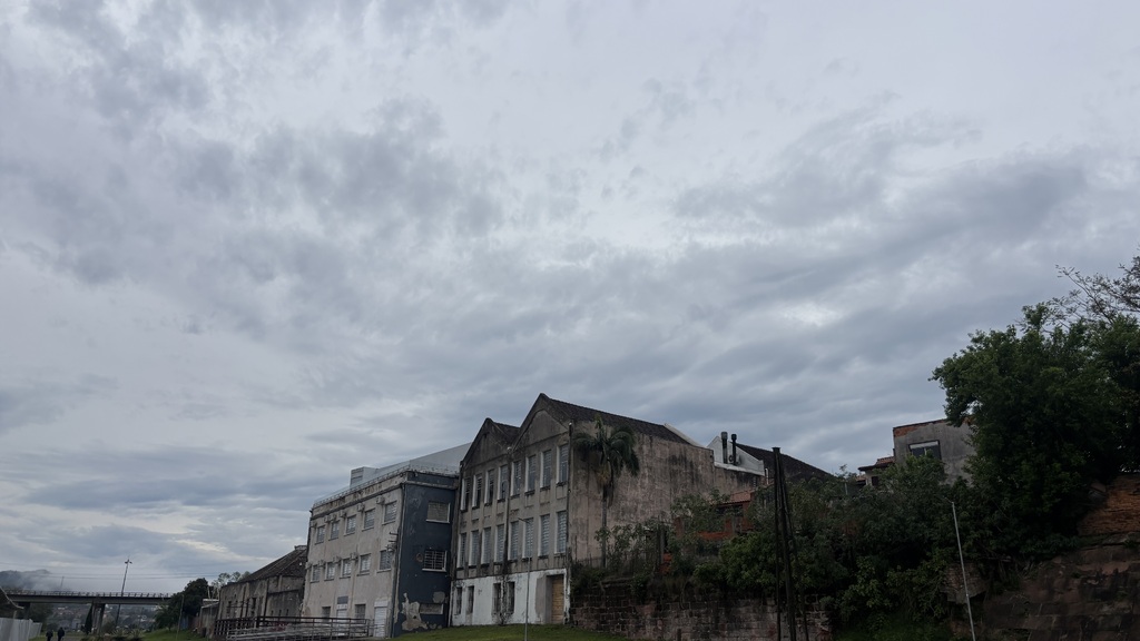 Céu encoberto e tempo úmido: confira a previsão para os primeiros dias de outubro em Santa Maria
