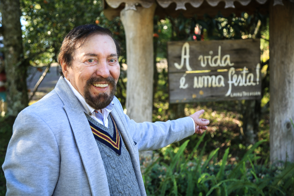 Padre Lauro Trevisan lança livro de poesia sobre autoconhecimento e percepção
