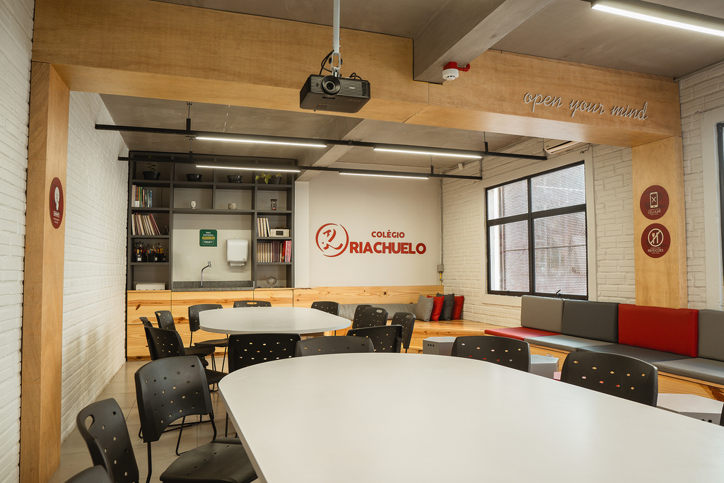 Colégio Riachuelo: tradição, inovação e excelência na formação de estudantes