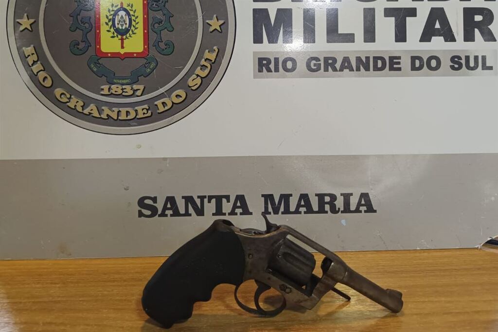 Homem é preso por porte ilegal de arma de fogo em Santa Maria