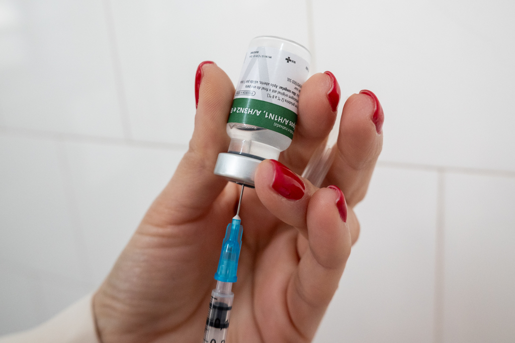 Campanha Nacional de Multivacinação ao longo deste mês tem 19 tipos de vacinas disponíveis