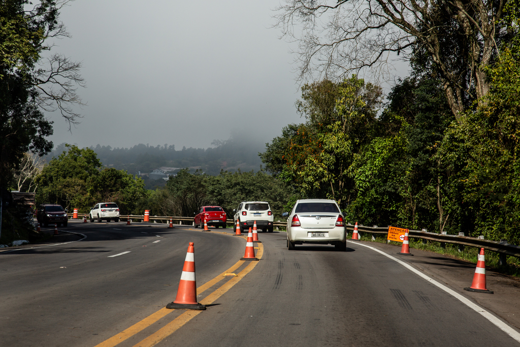 Fim de semana deve ter virada brusca no tempo com risco de temporais severos no Estado; confira