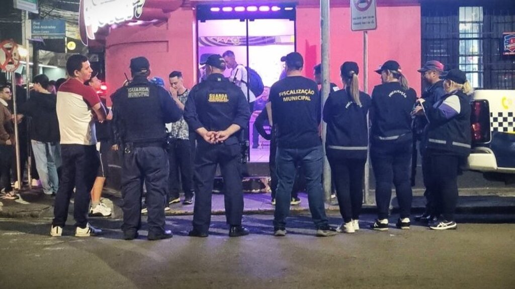 Operação Sossego Público autua cidadãos por consumo de bebida alcoólica em calçadas de Santa Maria; veja as diretrizes da lei
