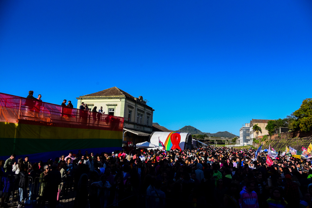título imagem Santa Maria sedia 23ª Parada Livre LGBTQIAPN+ neste fim de semana