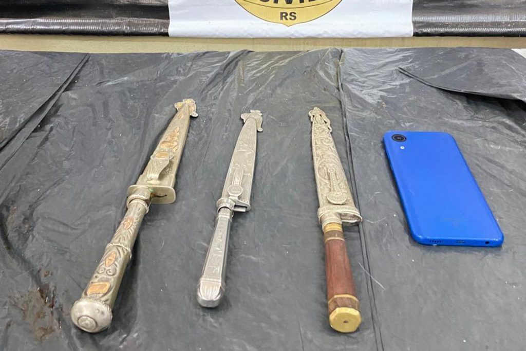 Polícia Civil prende quatro pessoas em flagrante por receptação em São Gabriel