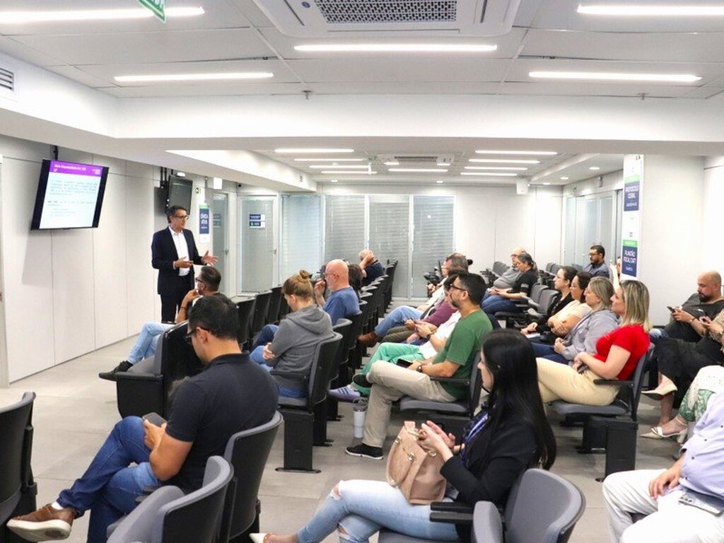 título imagem Prefeitura apresenta projeto da Lei Orçamentária Anual de 2026, estimada em R$ 1,6 bilhão