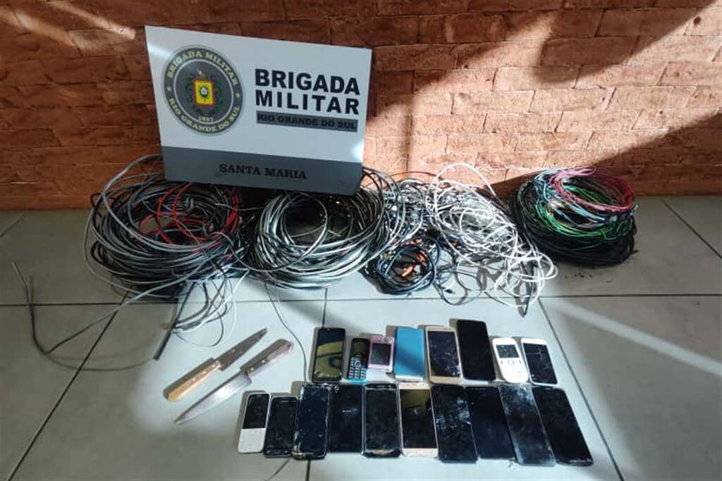 título imagem Três homens são presos durante Operação Fios e Cabos realizada em Santa Maria